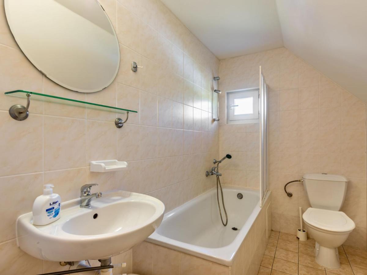 Holiday Home Holiday Hill 58 By Interhome Cista  المظهر الخارجي الصورة